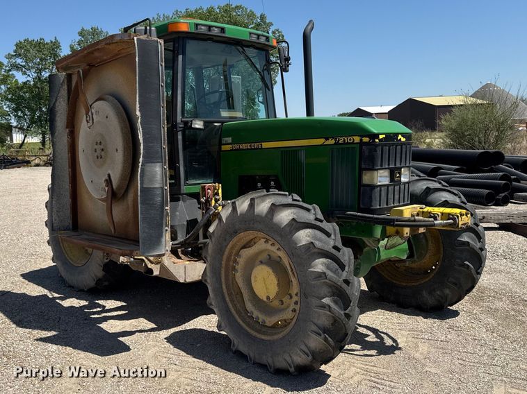 image for item EF2471 2000 John Deere 7210 MFWD tractor