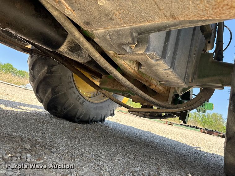 image for item EF2471 2000 John Deere 7210 MFWD tractor