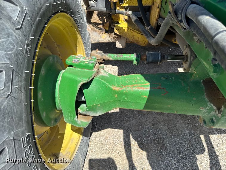 image for item EF2471 2000 John Deere 7210 MFWD tractor