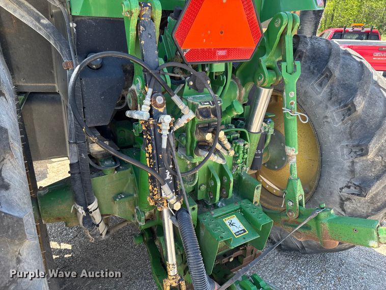 image for item EF2471 2000 John Deere 7210 MFWD tractor