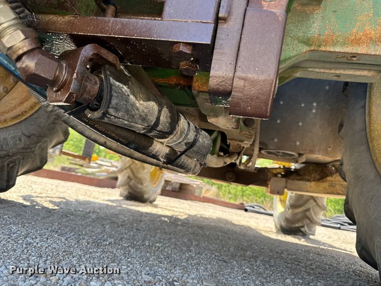 image for item EF2471 2000 John Deere 7210 MFWD tractor