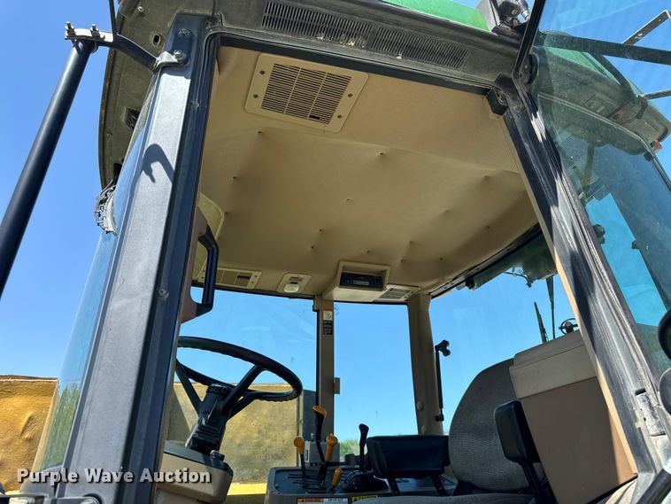 image for item EF2471 2000 John Deere 7210 MFWD tractor