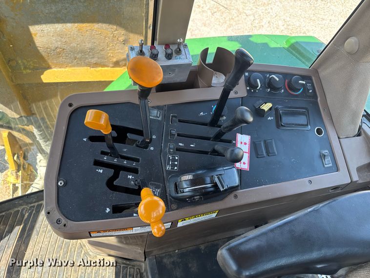 image for item EF2471 2000 John Deere 7210 MFWD tractor