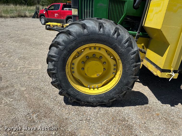 image for item EF2471 2000 John Deere 7210 MFWD tractor