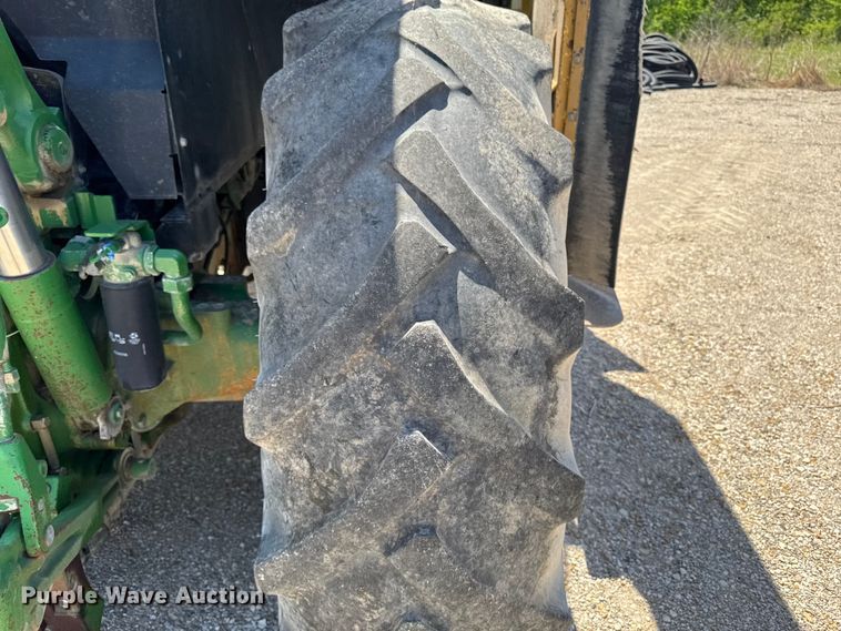 image for item EF2471 2000 John Deere 7210 MFWD tractor