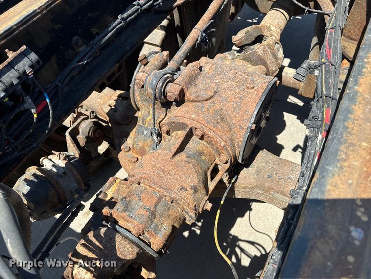image for item EF2472 2017 Mack GU813 truck cab and chassis
