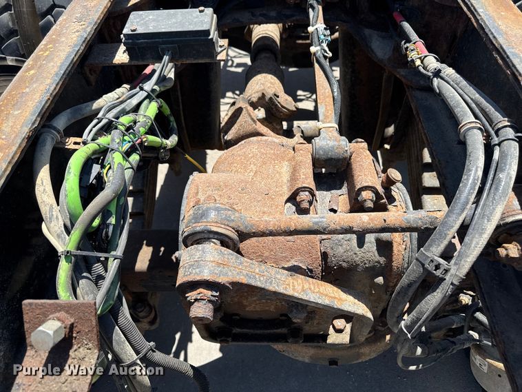 image for item EF2472 2017 Mack GU813 truck cab and chassis