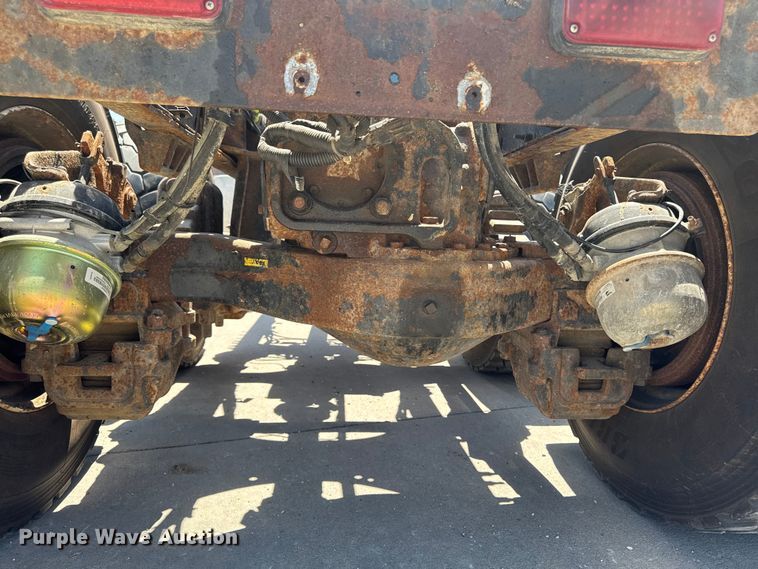 image for item EF2472 2017 Mack GU813 truck cab and chassis