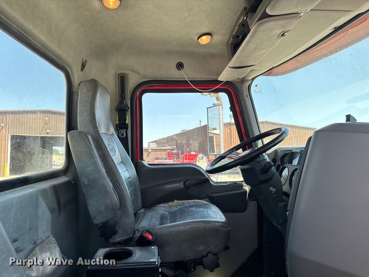 image for item EF2472 2017 Mack GU813 truck cab and chassis