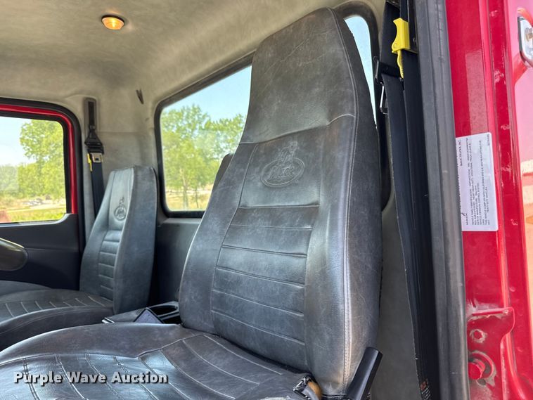 image for item EF2472 2017 Mack GU813 truck cab and chassis