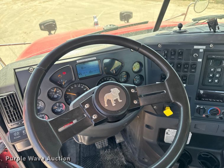 image for item EF2472 2017 Mack GU813 truck cab and chassis