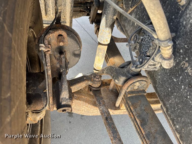 image for item EF2472 2017 Mack GU813 truck cab and chassis