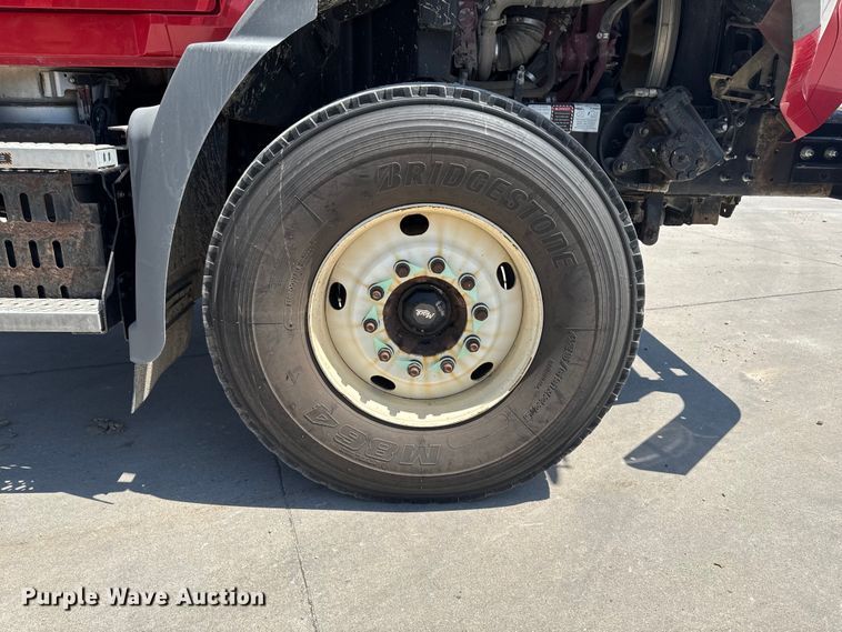 image for item EF2472 2017 Mack GU813 truck cab and chassis