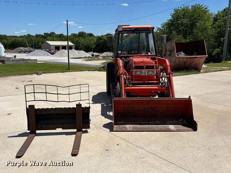 image for item EO4255 Kubota L4200 MFWD tractor