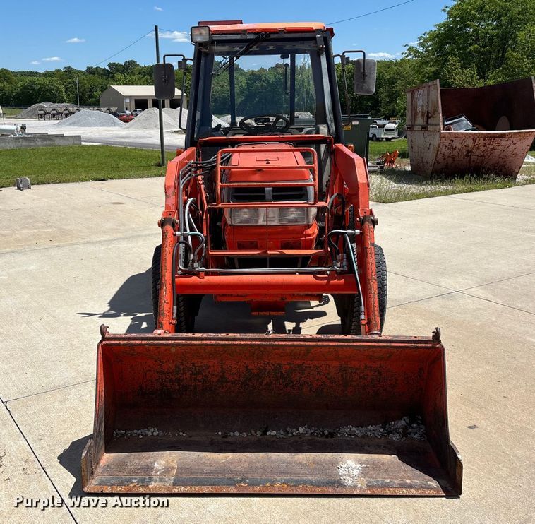 image for item EO4255 Kubota L4200 MFWD tractor