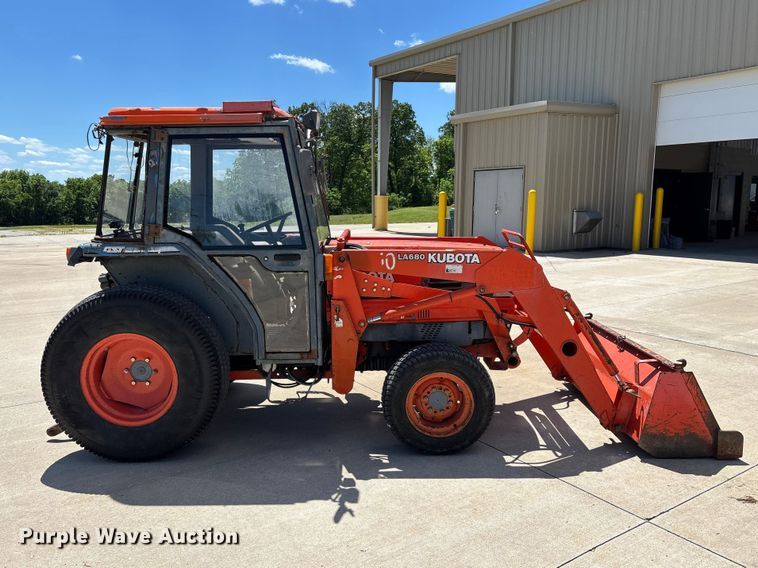 image for item EO4255 Kubota L4200 MFWD tractor