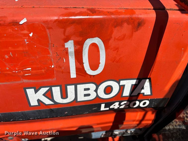 image for item EO4255 Kubota L4200 MFWD tractor