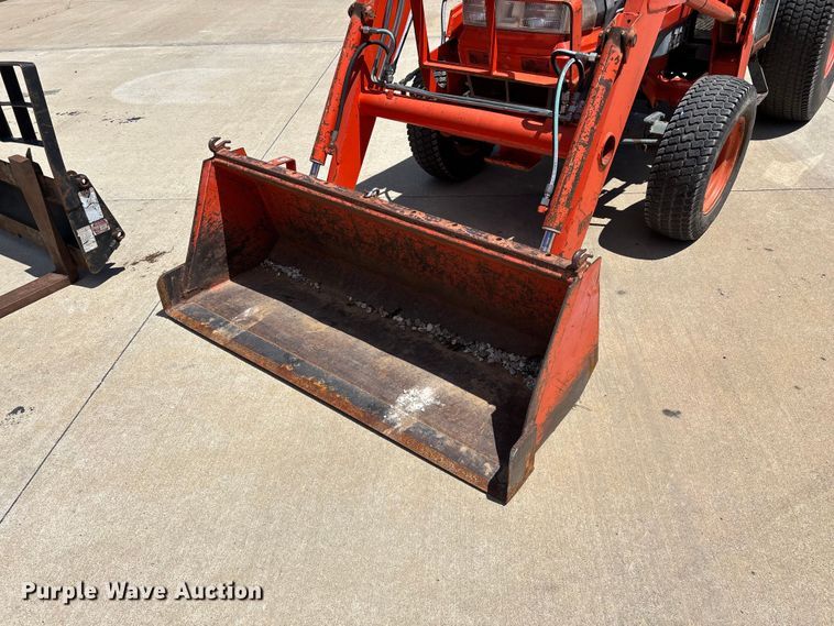 image for item EO4255 Kubota L4200 MFWD tractor