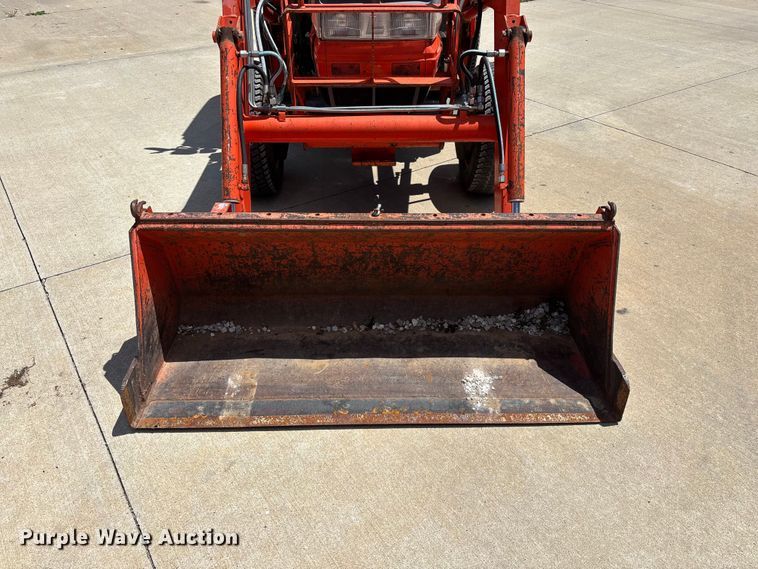image for item EO4255 Kubota L4200 MFWD tractor