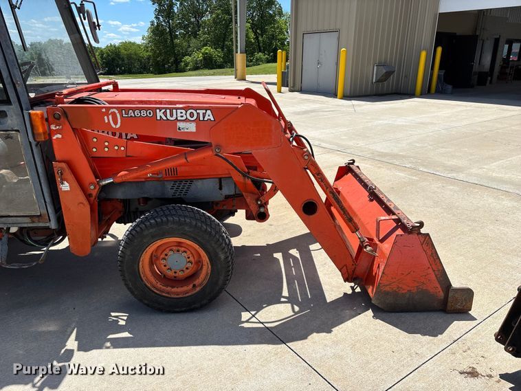 image for item EO4255 Kubota L4200 MFWD tractor