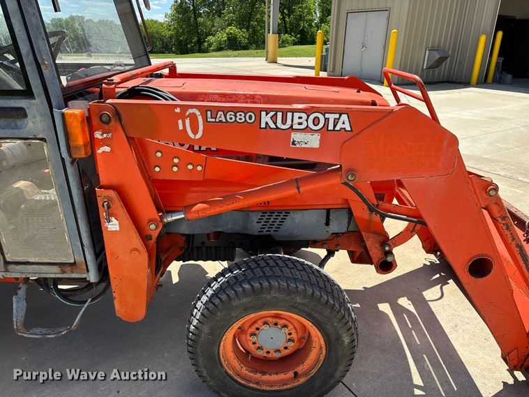 image for item EO4255 Kubota L4200 MFWD tractor