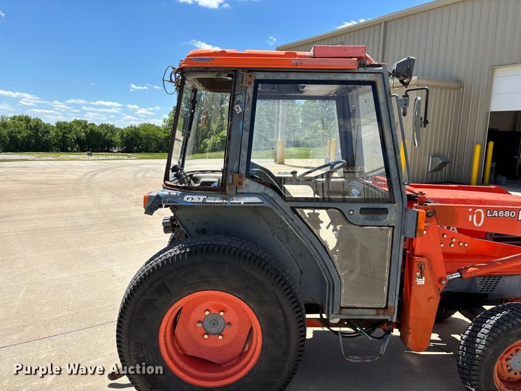 image for item EO4255 Kubota L4200 MFWD tractor