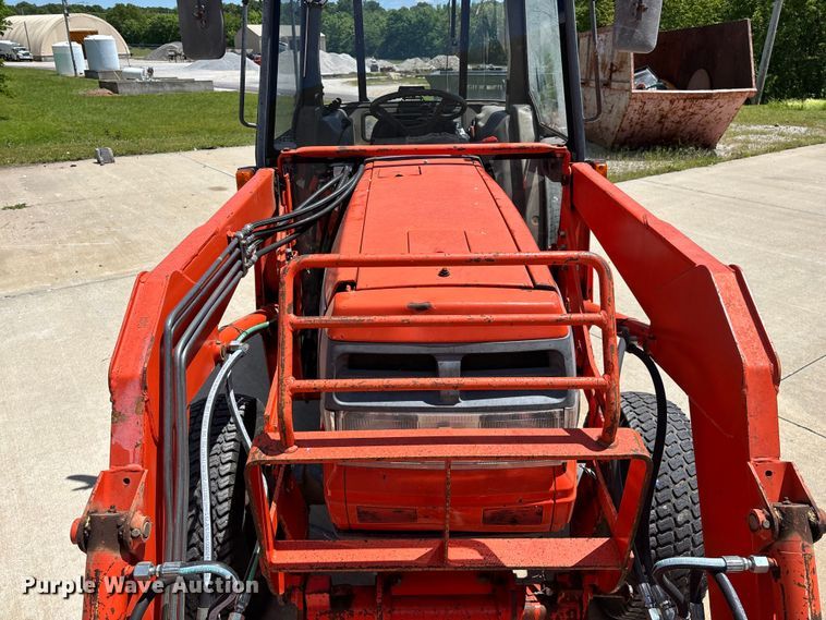 image for item EO4255 Kubota L4200 MFWD tractor