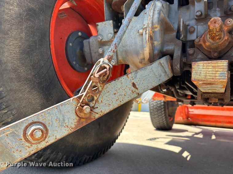 image for item EO4255 Kubota L4200 MFWD tractor