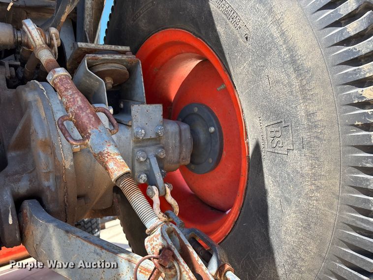 image for item EO4255 Kubota L4200 MFWD tractor