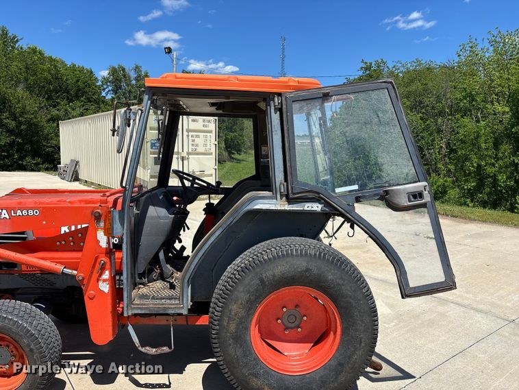 image for item EO4255 Kubota L4200 MFWD tractor