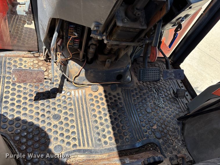 image for item EO4255 Kubota L4200 MFWD tractor