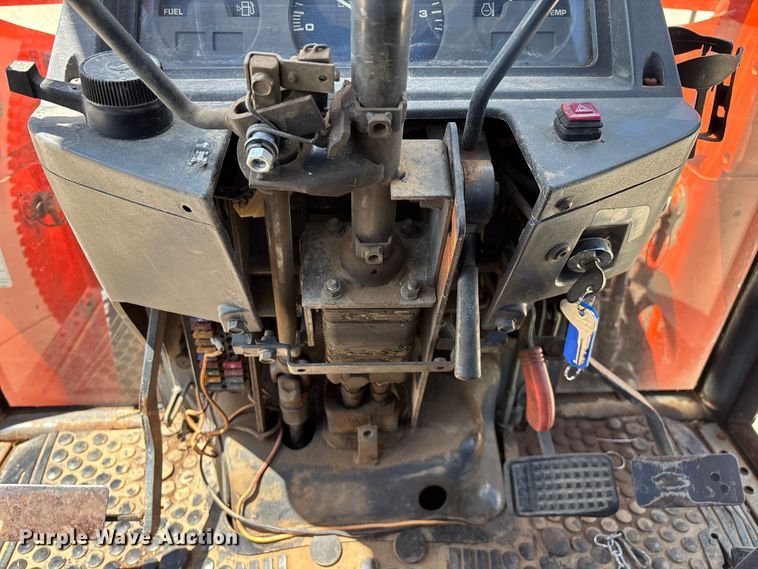 image for item EO4255 Kubota L4200 MFWD tractor
