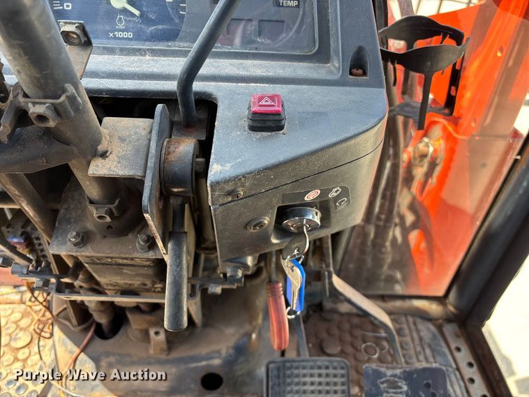 image for item EO4255 Kubota L4200 MFWD tractor