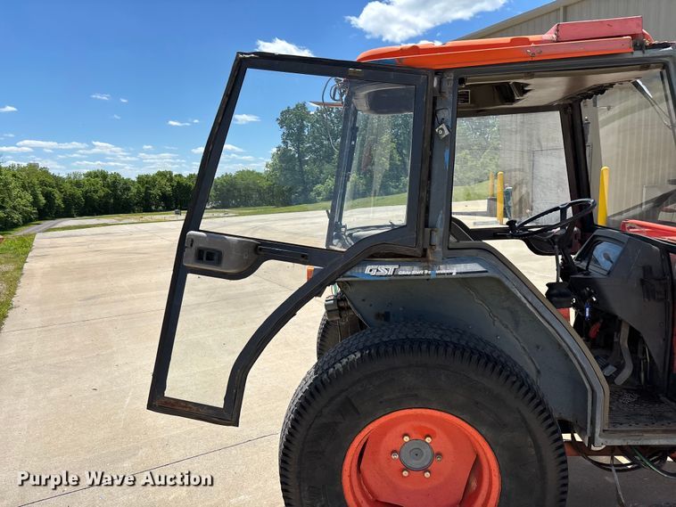 image for item EO4255 Kubota L4200 MFWD tractor