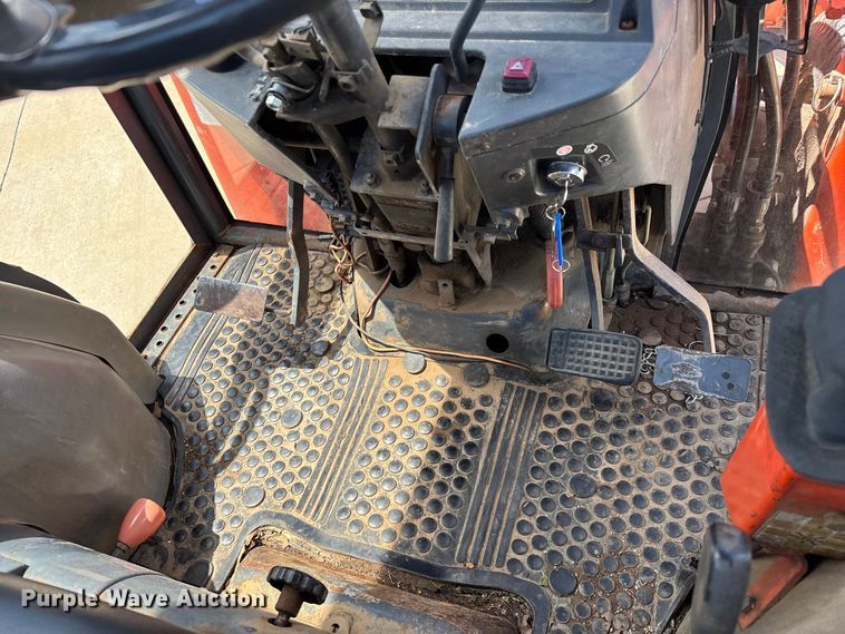 image for item EO4255 Kubota L4200 MFWD tractor