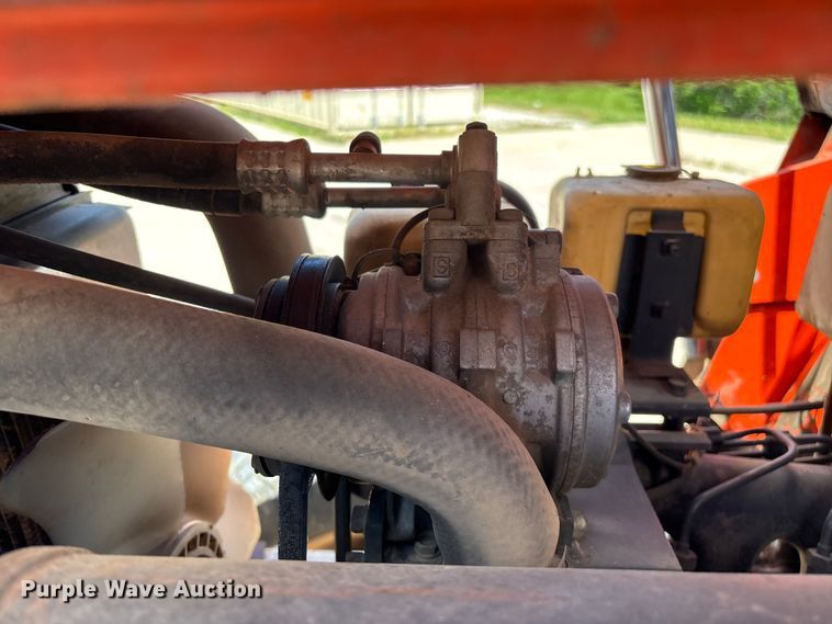image for item EO4255 Kubota L4200 MFWD tractor