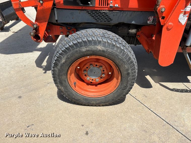 image for item EO4255 Kubota L4200 MFWD tractor
