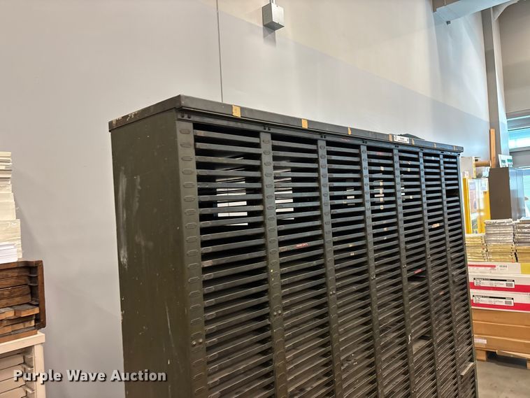 image for item EO4263 Storage shelf