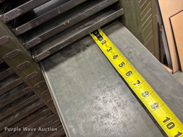 image for item EO4263 Storage shelf