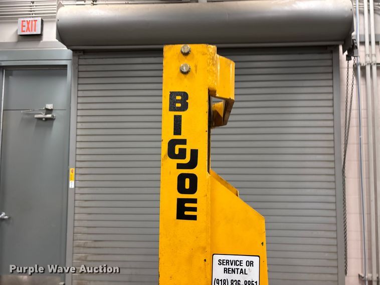image for item EO4264 Big Joe 1518-T9 vertical lift