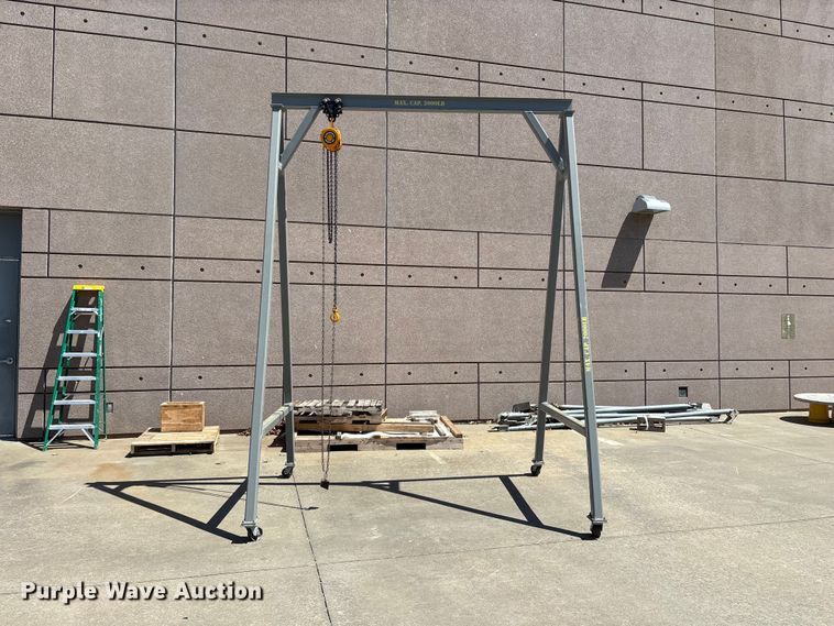 image for item EO4266 A frame hoise