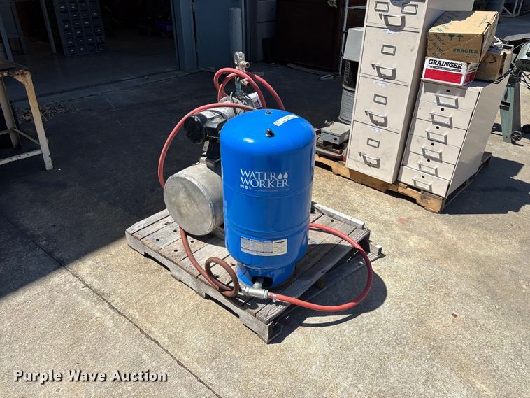 image for item EO4268 Well pump equipment