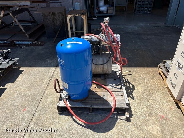 image for item EO4268 Well pump equipment