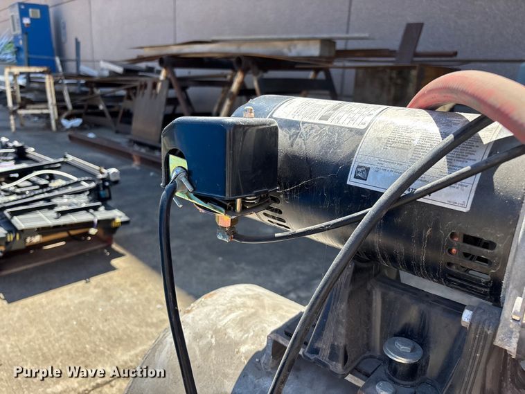 image for item EO4268 Well pump equipment