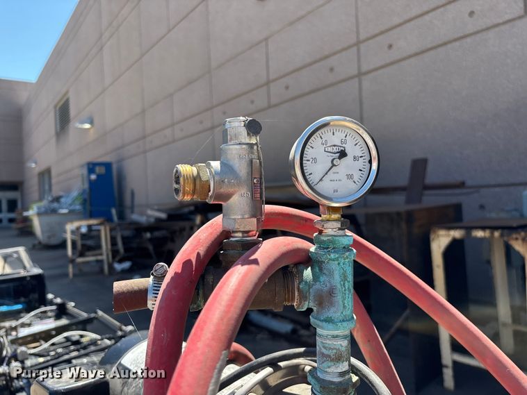 image for item EO4268 Well pump equipment