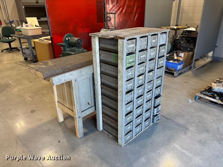 image for item EO4272 Tools
