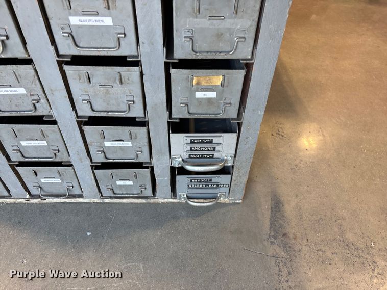 image for item EO4272 Tools