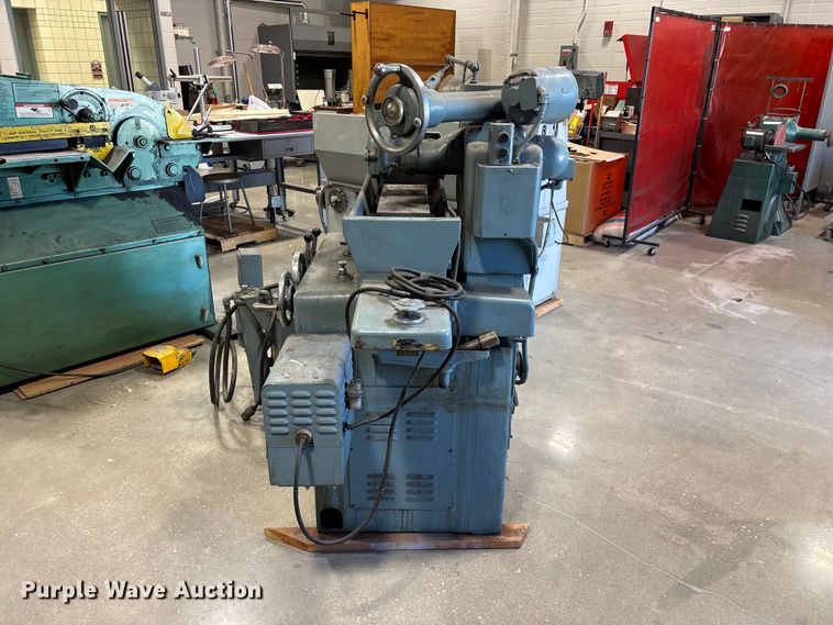 image for item EO4277 DoAll D-6 grinder