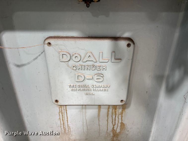 image for item EO4277 DoAll D-6 grinder