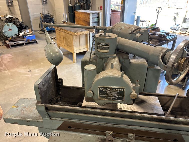 image for item EO4277 DoAll D-6 grinder